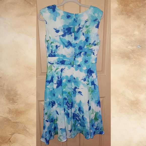 Soft chiffon dress with ruffles by Connected Petite from Macy's- size 8P - Picture 3 of 3